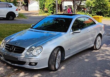 Mercedes-Benz CLK 320 CDI Avantgard
