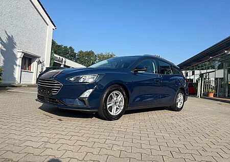 Ford Focus Turnier 1.5 EcoBlue Cool & Connect LED Nav