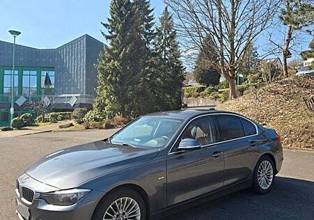BMW 318d Luxury Line Luxury Line