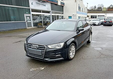 Audi A3 Limousine Attraction/Automatik/Leder