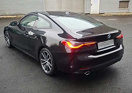 BMW 420d Coupe*AMBI*M-LENK*LED*HiFi*KAM*