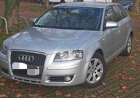 Audi A3 2.0 FSI Ambiente Sportback TüV 05/26