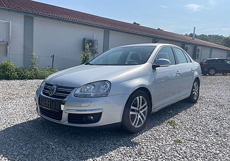 VW Jetta Volkswagen V Highline