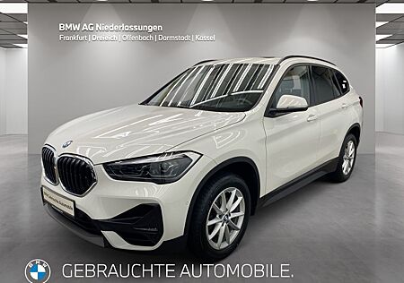 BMW X1 sDrive18i Navi Parkassist Pano.Dach LED