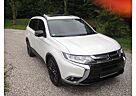 Mitsubishi Outlander Edition 4WD 7 Sitzer Navi,SHD,Kamera.