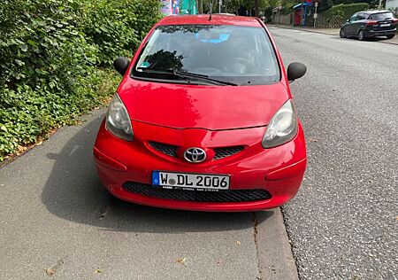 Toyota Aygo (X) Aygo, Zweitwagen, Ohne TÜV, Neue Bremsen