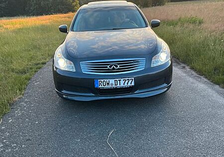 Infiniti G37 3.7l V6 GT Premium x AT GT Premium