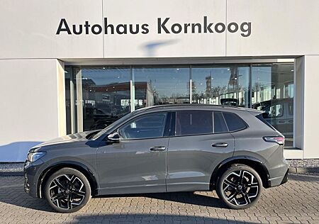 VW Tiguan Volkswagen 1.5 eTSI R-Line Black Style