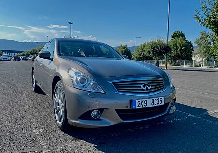 Infiniti G37 37x V6 GT Premium AT GT Premium