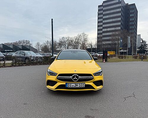 Mercedes-Benz CLA 35 AMG 4MATIC Shooting Brake Pano Night LED
