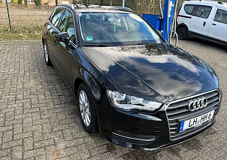 Audi A3 1.4 TFSI cod ultra Ambiente Sportback Amb...