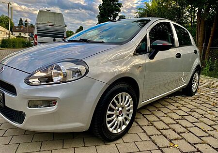 Fiat Punto .2018, TÜV-2027,Servis neu,67000km.