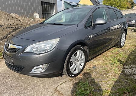 Opel Astra J Sports Tourer Design Edition 1.7 CDTI