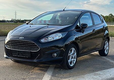 Ford Fiesta 1,6 TDCi / PDC+Kamera / Sitzheizung / Nav