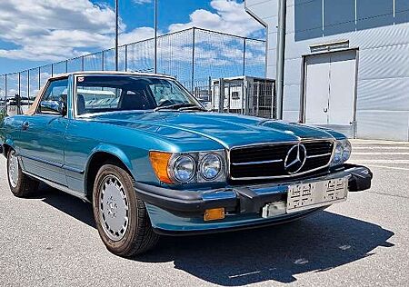 Mercedes-Benz SL 560