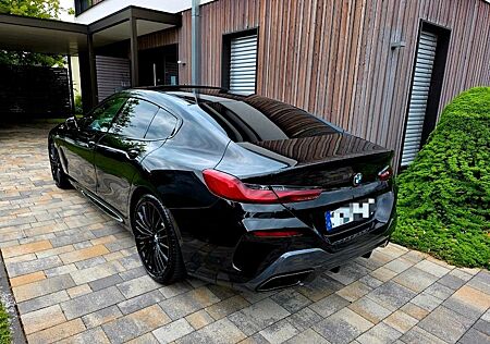 BMW M850i xDrive Gran Coupé Individual Black Voll M8