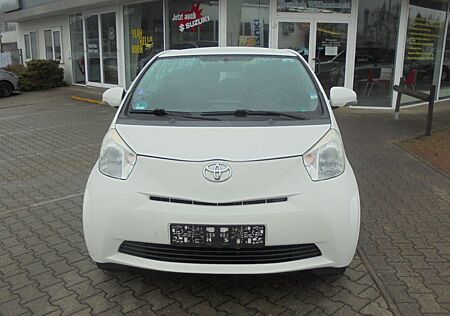 Toyota iQ Basis