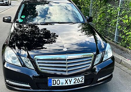 Mercedes-Benz E 200 CDI T Teilleder Neu TÜV