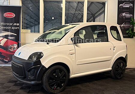 Microcar DUÈ First Mopedauto Minicar Kleinwagen 45Km auto