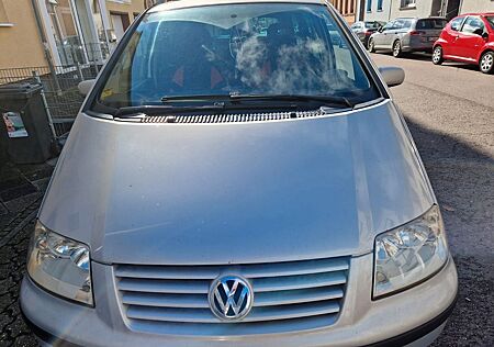 VW Sharan Volkswagen 1.9TDI Comfortline Family Comfortline...