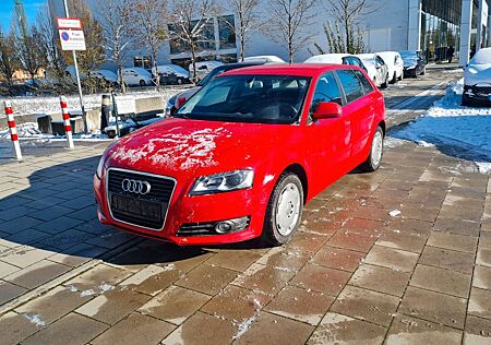 Audi A3 Sportback 2.0 TDI KLIMAAUT.SITZH.TEMPOMAT 1HA