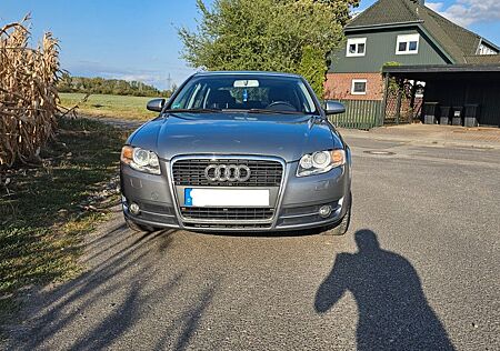 Audi A4 2.0 2. Hand, scheckheftgepflegt