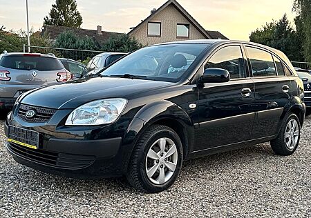 Kia Rio 1.4 EX Basis 5Gang 4/5Türig TÜV