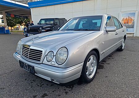 Mercedes-Benz E 420 AVANTGARDE Gepflegt,2.HAND,Leder