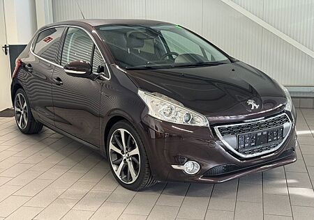 Peugeot 208 /NAVI/EURO5/PDC/KLIMA