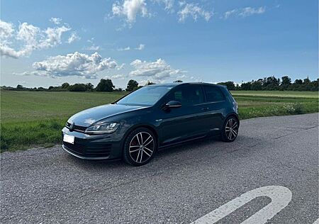 VW Golf Volkswagen 7 GTD in top Zustand