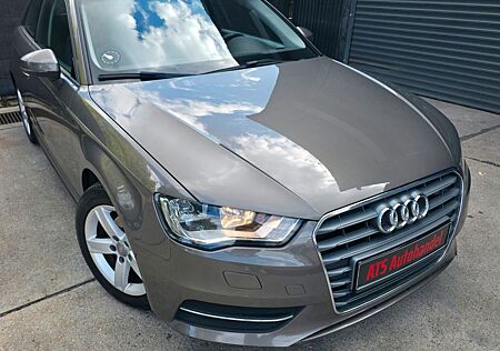 Audi A3 1.6 TDI*Sport*Ahk*Sitzheizung