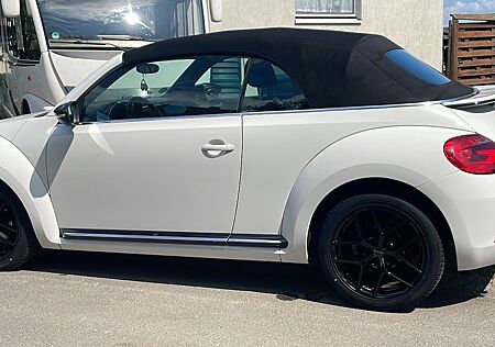 VW Beetle Volkswagen 2.0 TDI DSG Exclusive Design Cabriole...