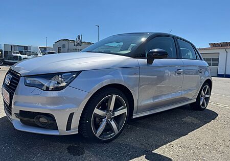Audi A1 1.2 TFSI S-Line Sportback Attraction