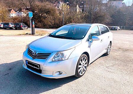 Toyota Avensis 2.2/TEC-Edition/TÜV/Pano/Keyless