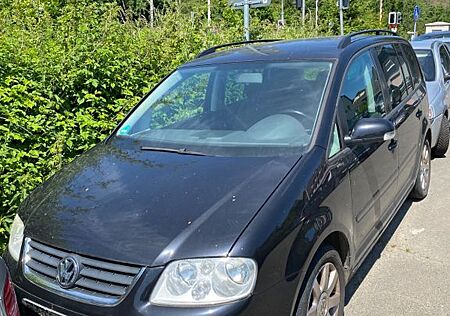 VW Touran Volkswagen Trendline