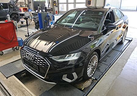 Audi A3 35 TDI Lim. ADVANCED 2.0 TDI AHK/ACC/VIRTUAL