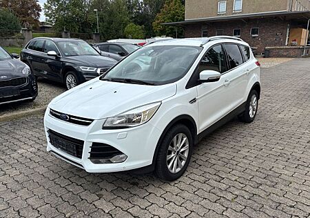 Ford Kuga Titanium Design/Technologie-Paket