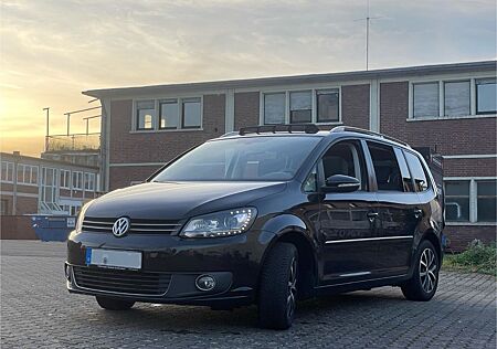 VW Touran Volkswagen 2.0 TDI 130kW DSG Highline, FAMILIE