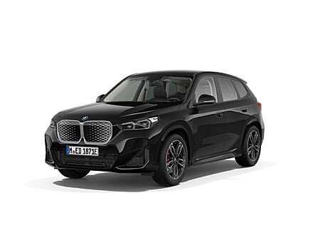 BMW iX1 XDRIVE30 Sportpaket HUD AD AHK-klappbar AHK