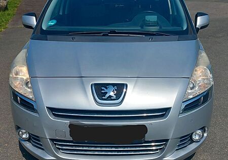 Peugeot 5008 1.6 Family plus 155 THP Family plus