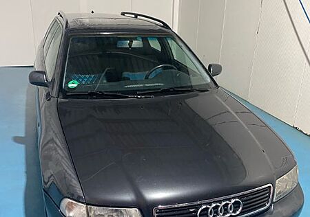 Audi A4 1.8 Avant -