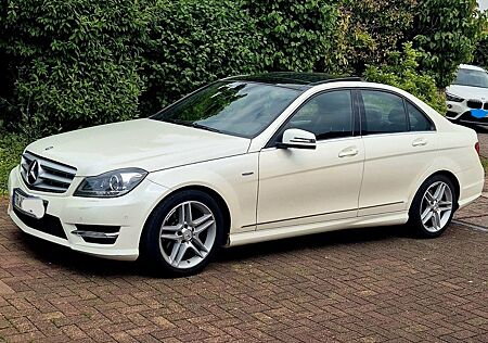 Mercedes-Benz C 180 BlueEFFICIENCY AVANTGARDE - AMG Line, Pano