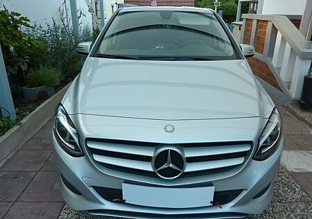Mercedes-Benz B 220 CDI / d (246.203) Sports Tourer W246, W24