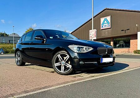 BMW 116i Sport Line Camera/Navi/Carplay/TüvNeu/Klima
