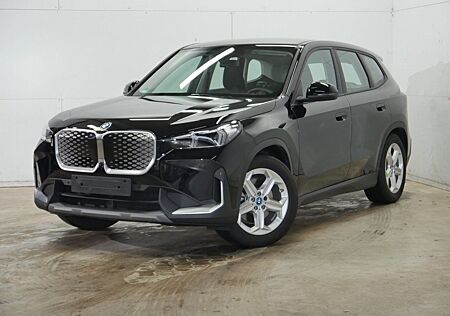 BMW iX1 30 xDrive AHK LED Komfortzugang