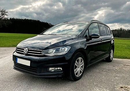 VW Touran Volkswagen 1.6 TDI SCR Comfortline BMT Comfortline