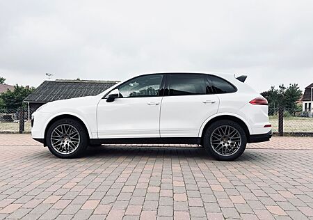 Porsche Cayenne Diesel Platinum Edition BOSE Top Zustand