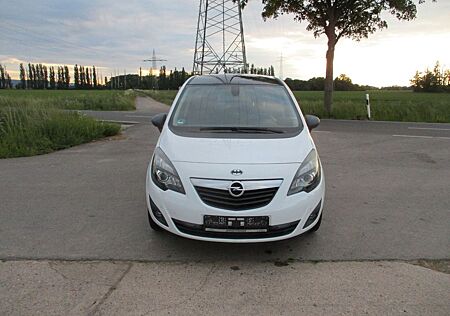Opel Meriva B Color Edition