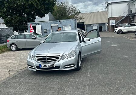 Mercedes-Benz 200
