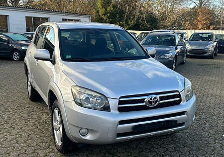 Toyota RAV 4 2.2 Sol KLIMA/TEMPOMAT/